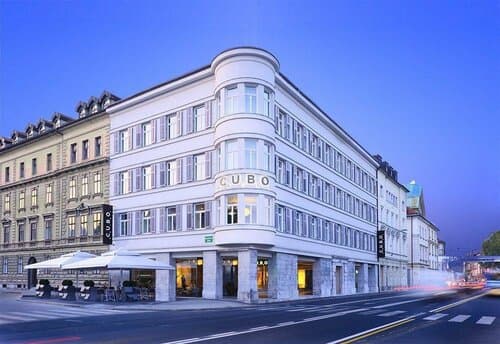 Внешний вид отеля Cubo Hotel