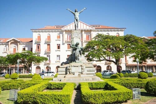 Внешний вид отеля Dan Inn Poços de Caldas