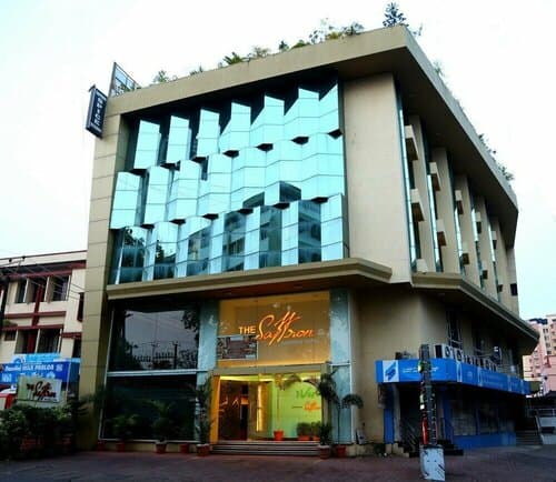 Внешний вид отеля Srinivas Saffron Hotel