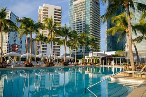 Внешний вид отеля Four Seasons Hotel Miami