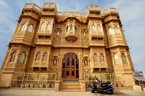 Внешний вид отеля Hotel Royal Haveli