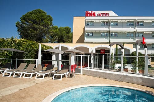 Внешний вид отеля Ibis Nimes Ouest