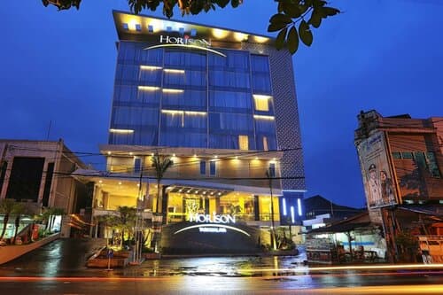 Внешний вид отеля Horison Tasikmalaya
