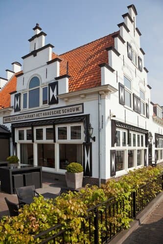 Внешний вид отеля Van der Valk Hotel Leiden