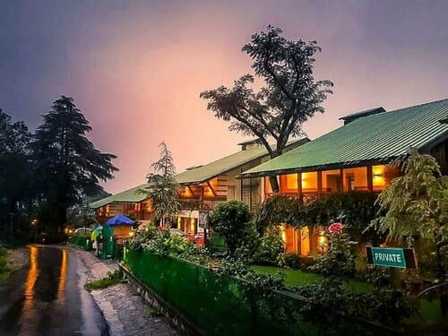 Внешний вид отеля Lamrin Norwood Green Palampur