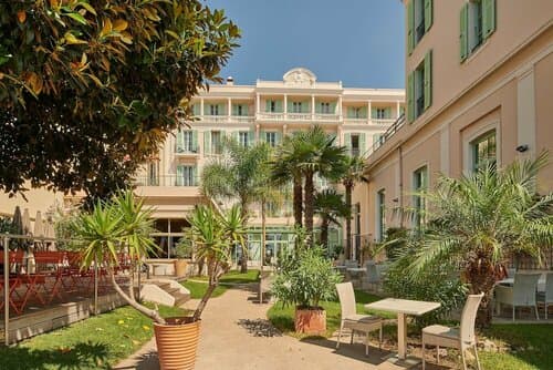 Внешний вид отеля Hôtel Vacances Bleues Balmoral