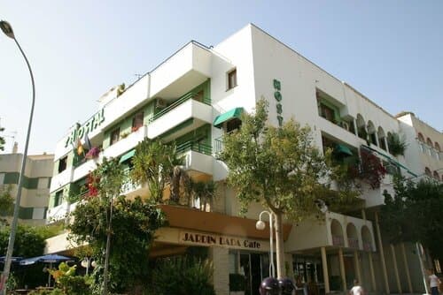 Внешний вид отеля Hostal Alhambra