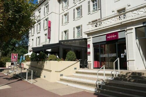 Внешний вид отеля Mercure Vittel Hotel
