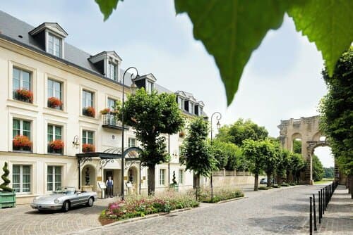 Внешний вид отеля Auberge du Jeu de Paume