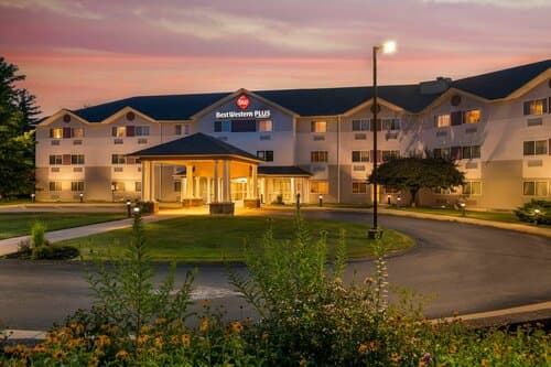 Внешний вид отеля Best Western Plus Executive Court Inn & Conference Center
