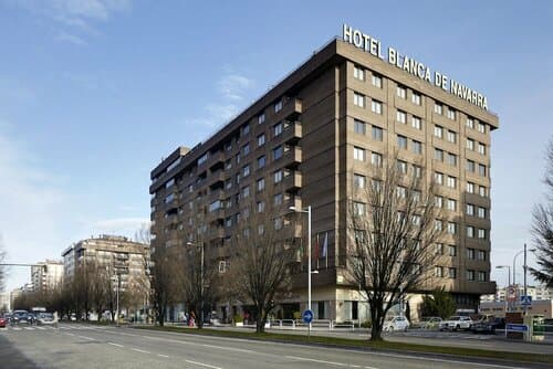 Внешний вид отеля Hotel Blanca de Navarra