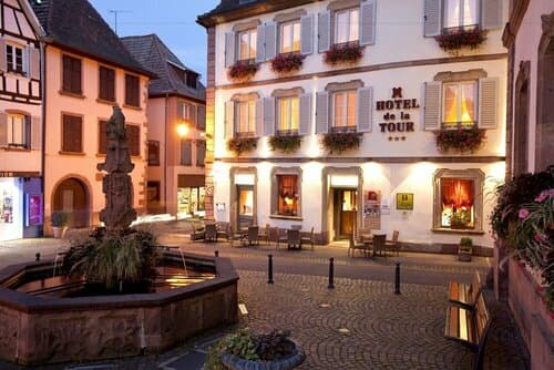 Внешний вид отеля Hotel de la Tour