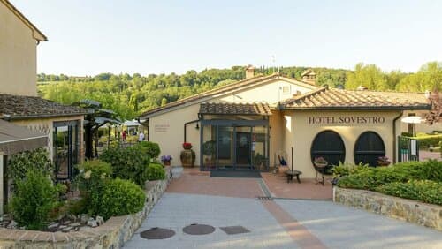 Внешний вид отеля Hotel Sovestro