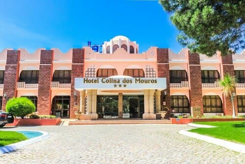 Внешний вид отеля Hotel Colina Dos Mouros