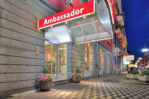 Внешний вид отеля Ambassador