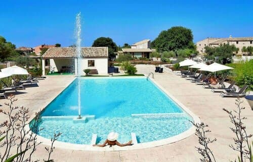 Внешний вид отеля Artemisia Resort