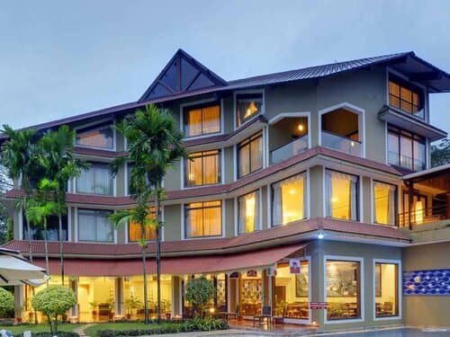 Внешний вид отеля The Golden Crown hotel & SPA Colva Goa