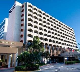 Внешний вид отеля Barceló Valencia