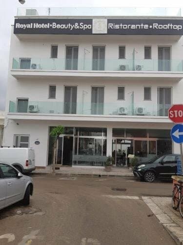 Внешний вид отеля Hotel Royal