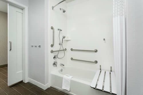 Внешний вид отеля Hampton Inn & Suites Napa