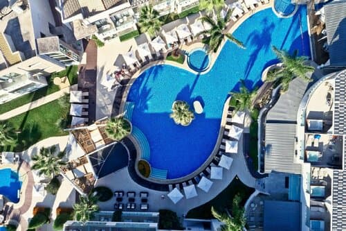 Внешний вид отеля Lesante Classic - Preferred Hotels & Resorts