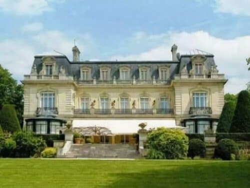 Внешний вид отеля Domaine Les Crayeres