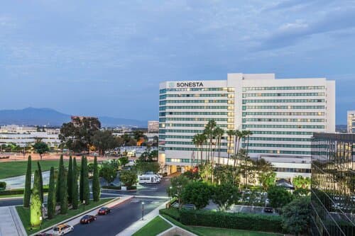 Внешний вид отеля Sonesta Irvine