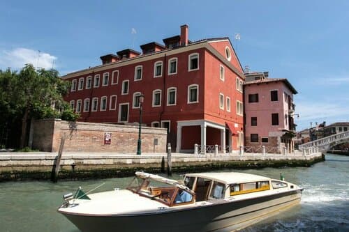 Внешний вид отеля Moresco Hotel